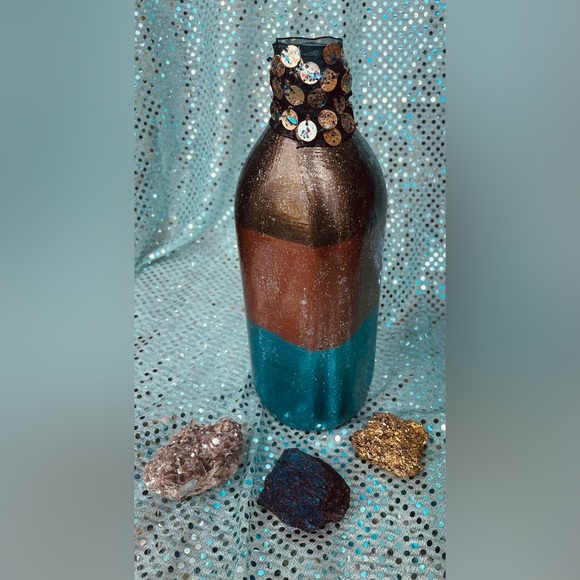 Handcrafted Cosmic Elements Bottles &Pillow 2-Sided GrapeScented Glow InDark Set - Picture 9 of 16